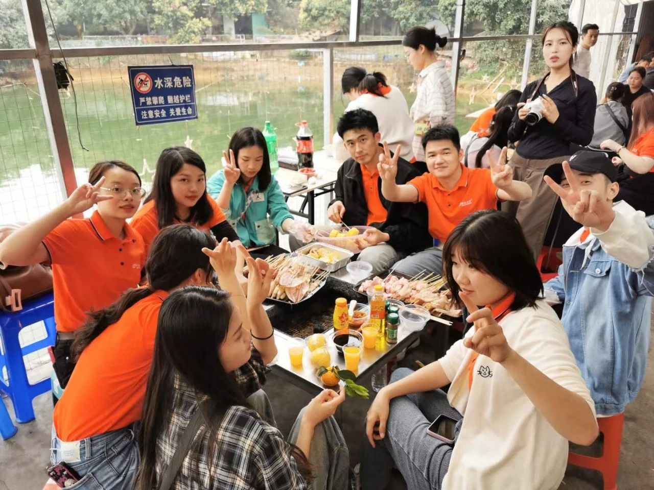 /67fbab5c/24/04/a6b07443a92208f563c3fc234d2d7728f949fbe6.jpg 9aac3a87f794d322b395f608f9af445c.jpg